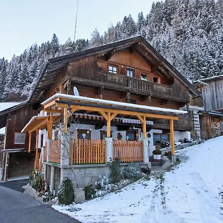Spacious Holiday Home Near Ski Area In Kaltenbach Exterior photo