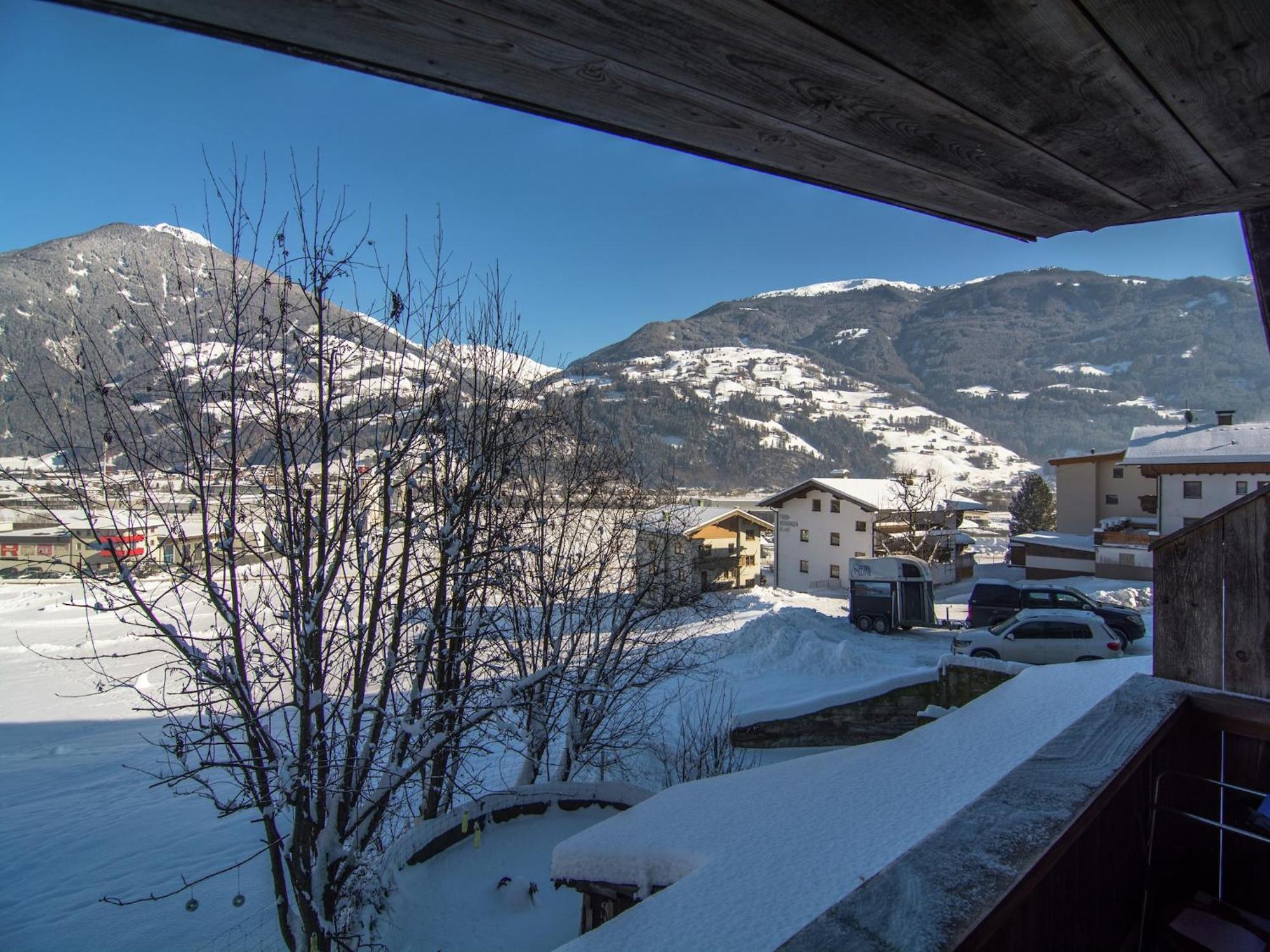 Spacious Near Area In Holiday home Kaltenbach